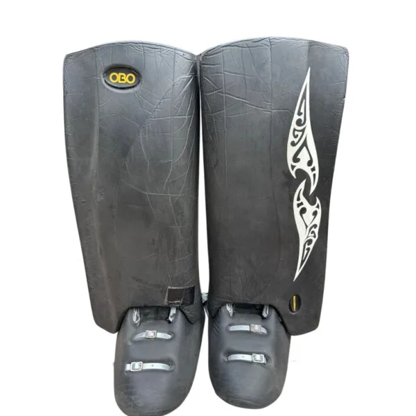 OBO ROBO Hi-Rebound Large Hockey Goalkeeper Kickers in black and green