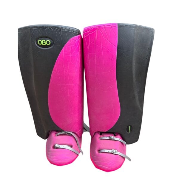 OBO ROBO Hi Rebound field hockey goalkeeper kickers Medium in black and pink