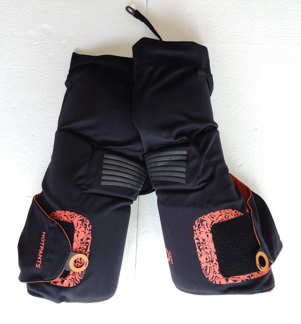 OBO Cloud 9 Hot Pants XL black and orange field hockey goalkeeper pants - Front