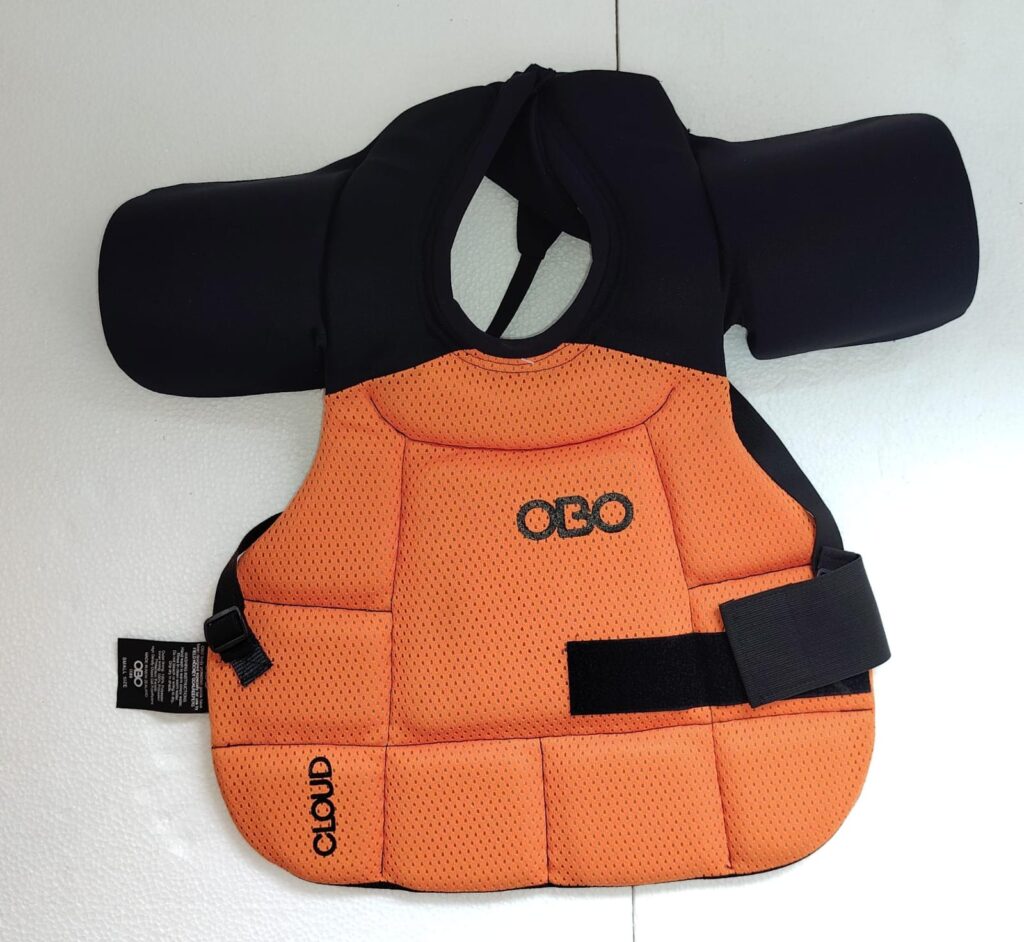 OBO Cloud 9 Field Hockey Goalkeeper Chest Protector Small orange black body armour