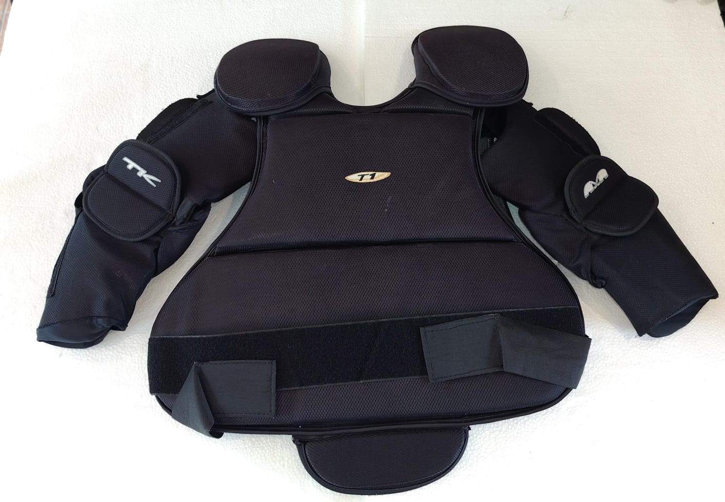 TK T1 Field Hockey Goalkeeper Body Armour Large black chest and arm protection