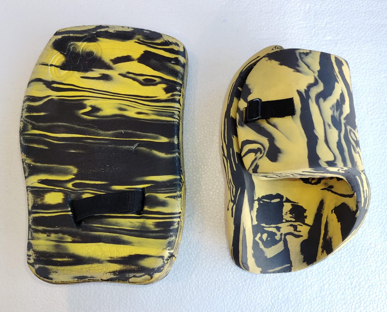 OBO OGO Junior Hand Protectors Medium yellow black field hockey goalkeeper gloves front and side view