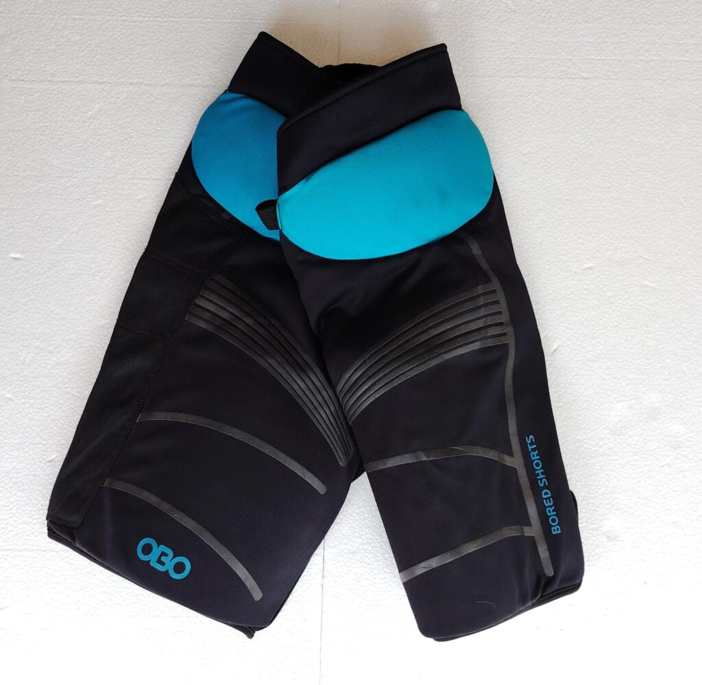 OBO Yahoo Bored Shorts Large black blue field hockey goalkeeper pants