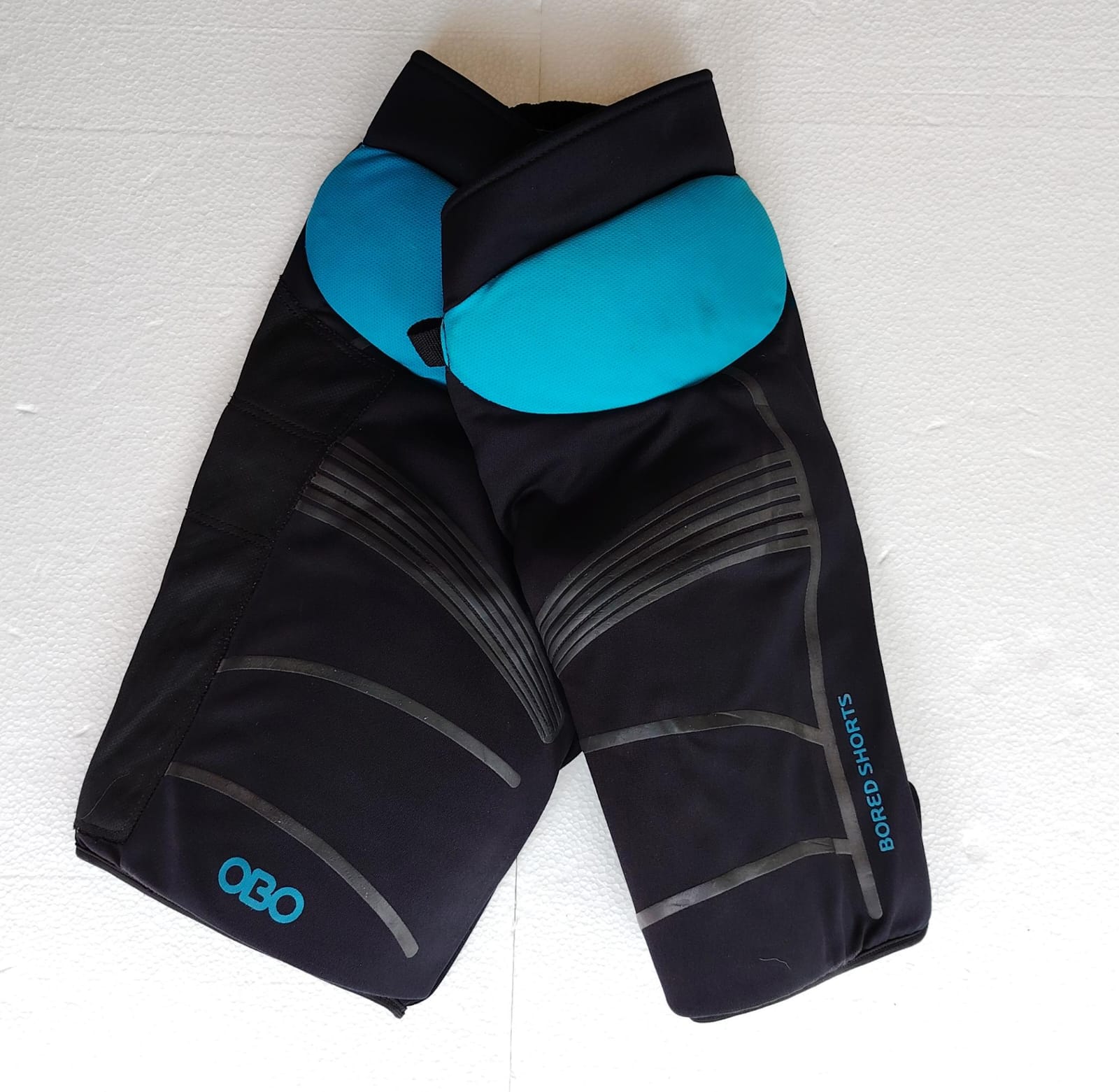 OBO Yahoo Bored Shorts Large black blue field hockey goalkeeper pants