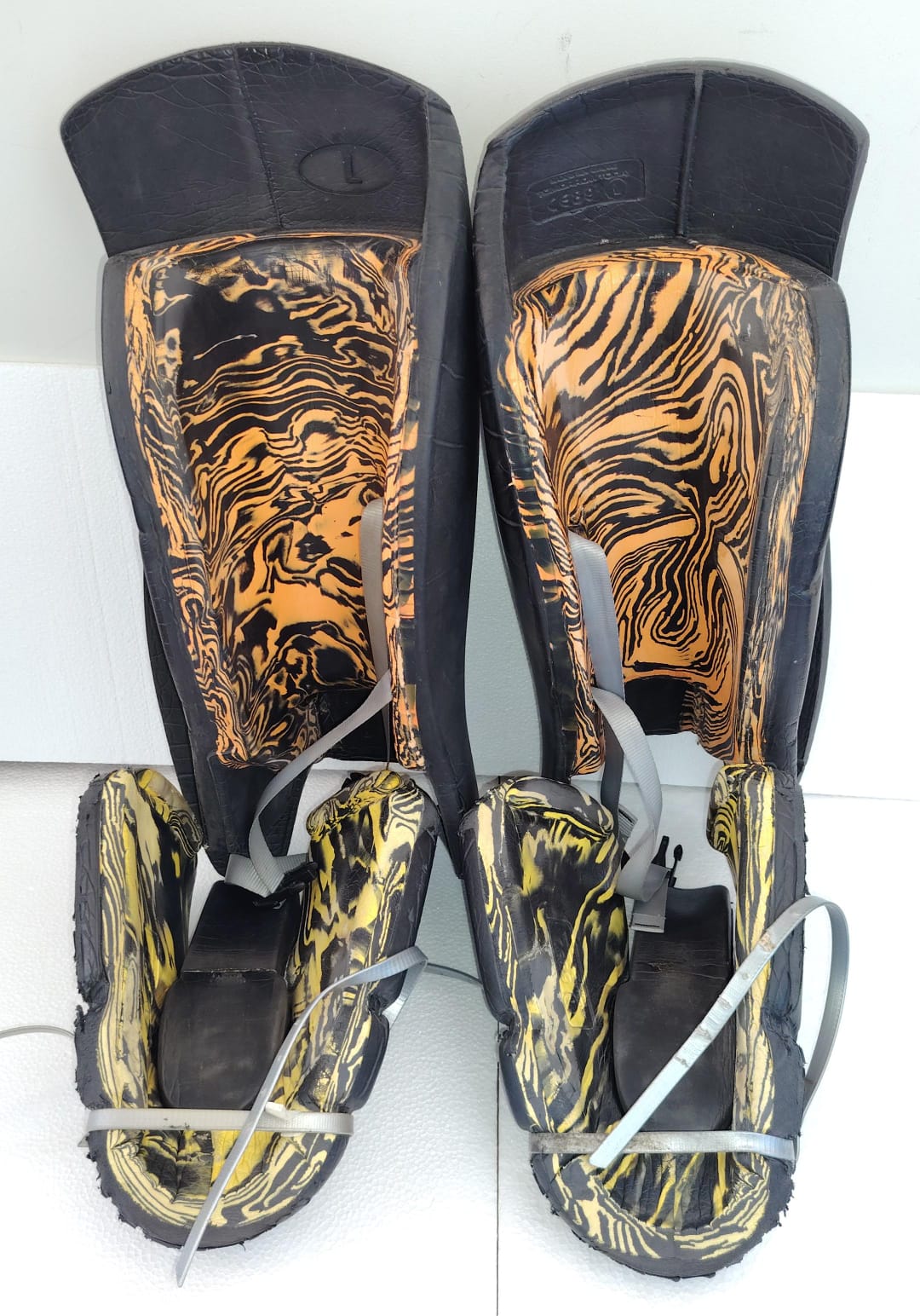 OBO Cloud 9 Pads and Kickers Large black orange used field hockey goalkeeper set
