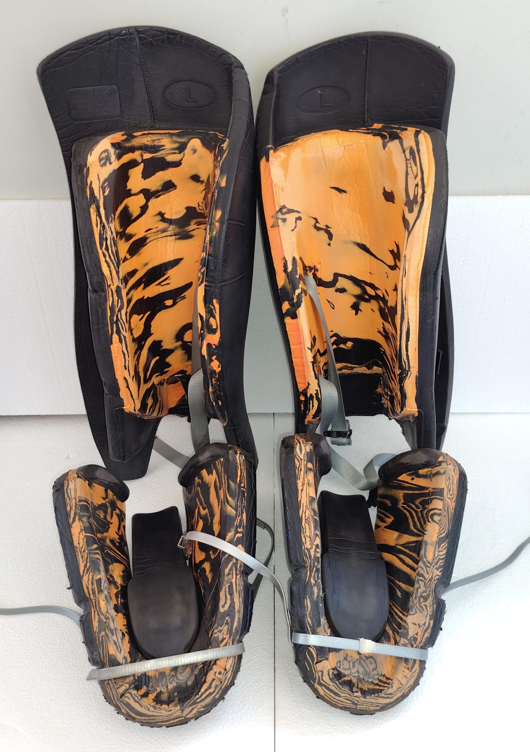 OBO Cloud 9 Pads and Kickers Large black orange field hockey goalkeeper set