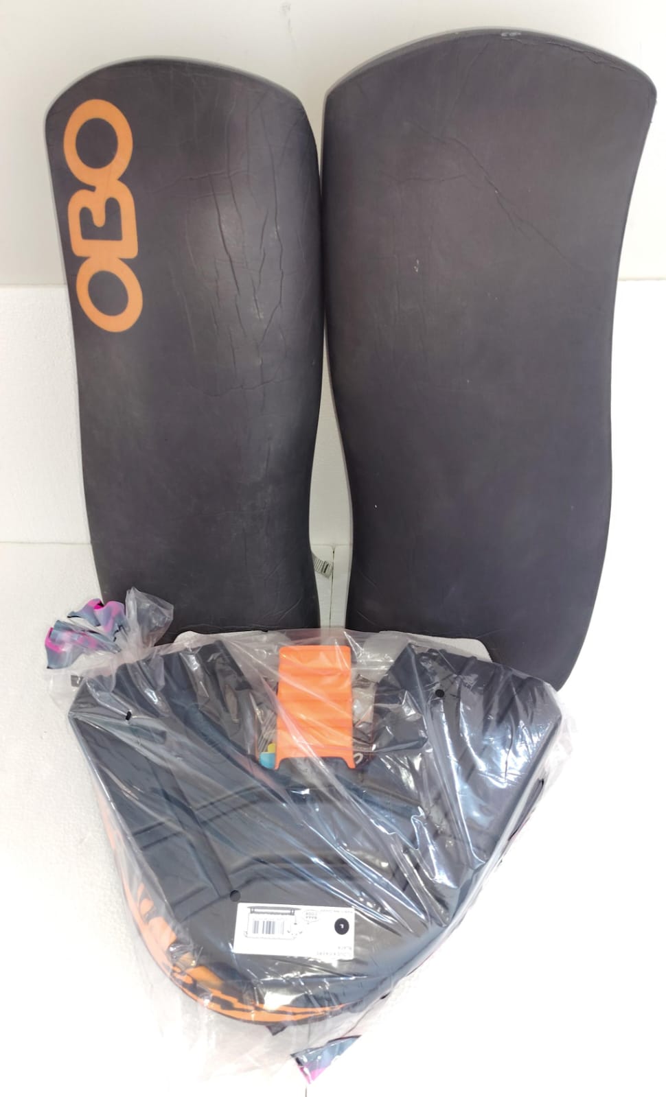 OBO Cloud 9 Pads & Kickers Large black orange field hockey goalkeeper set