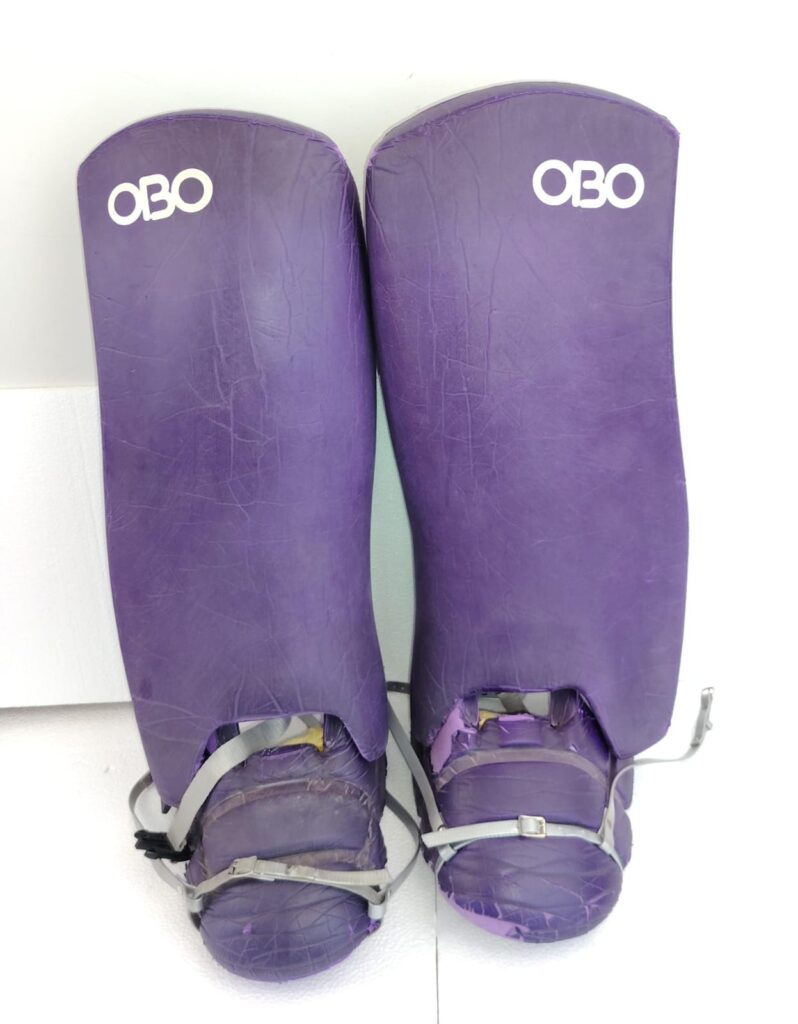 OBO Yahoo Pads and Kickers Large purple field hockey goalkeeper set